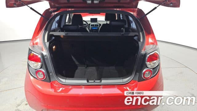 Chevrolet(GM대우) 아베오 хэтчбек топовая версия, 2012 20