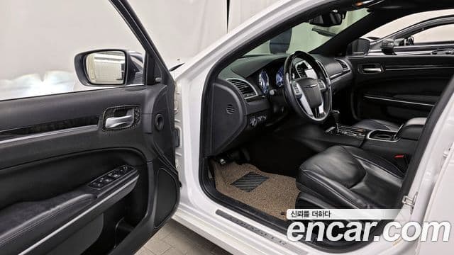 크라이슬러 The / новый New 300C, 2014 10