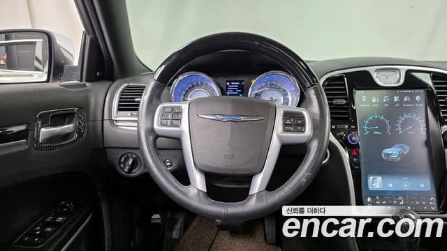 크라이슬러 The / новый New 300C, 2014 13