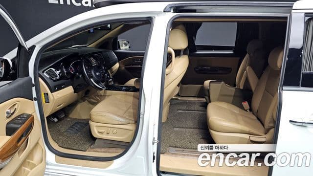 Kia All New Carnival Prestige, 2017 10