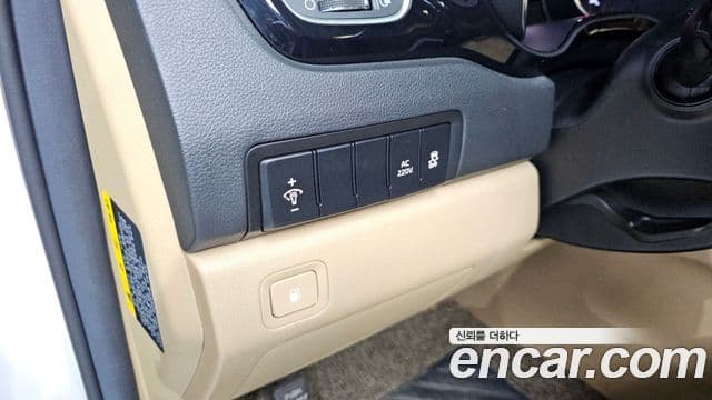 Kia All New Carnival Prestige, 2017 18