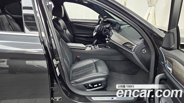 BMW 5시리즈 (G30) 520d xDrive M Sport Plus, 2018 11