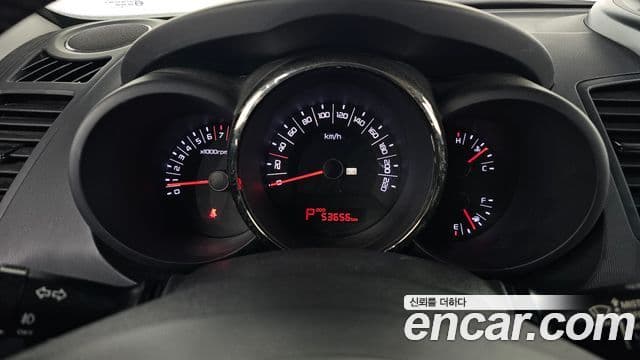 Kia Soul Safety, 2010 8