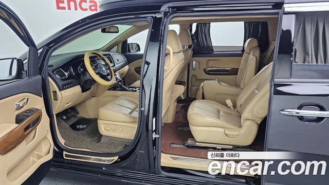 Kia All New Carnival Noblesse, 2017 11
