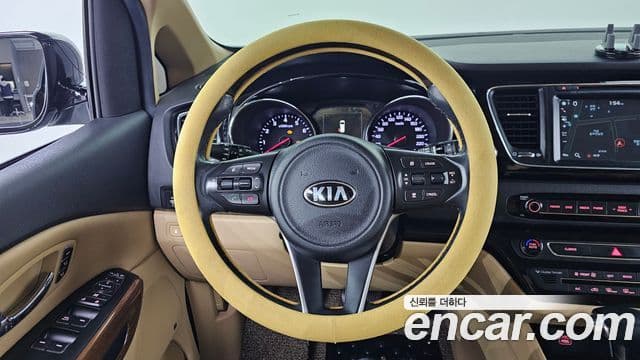 Kia All New Carnival Noblesse, 2017 13