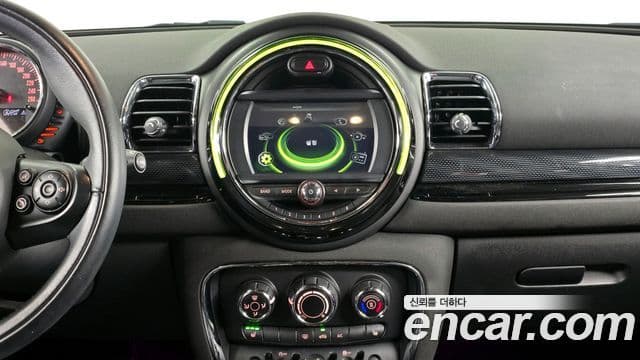 Mini Cooper D 클럽맨 2세대, 2017 14