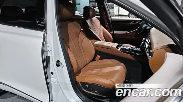 Genesis G80 (RG3) бензин 3.5 турбо AWD, 2023 10