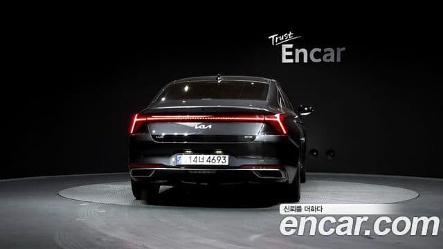 Kia K8 гибрид Signature, 2022 4