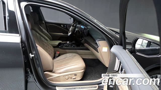 Kia K8 гибрид Signature, 2022 11