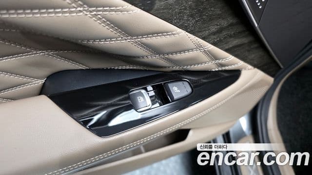 Kia K8 гибрид Signature, 2022 19