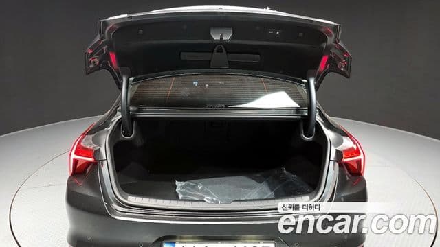 Kia K8 гибрид Signature, 2022 20