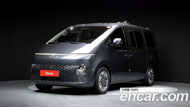 Hyundai Staria Modern, 2023 1