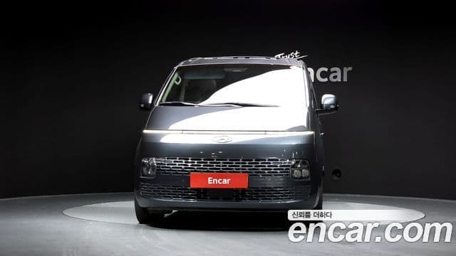 Hyundai Staria Modern, 2023 3