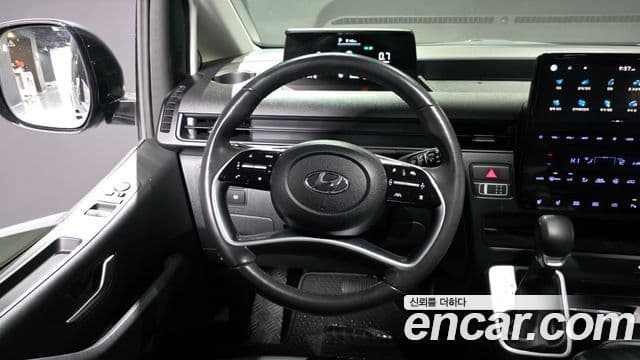 Hyundai Staria Modern, 2023 13