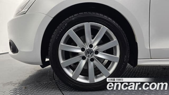 Volkswagen New Jetta 6세대, 2012 все фото
