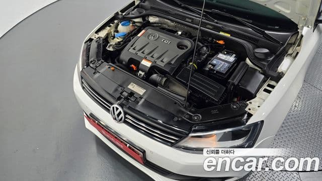 Volkswagen New Jetta 6세대, 2012 6