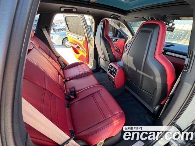 Porsche Cayenne (PO536) 3.0 Platinum Edition, 2023 10