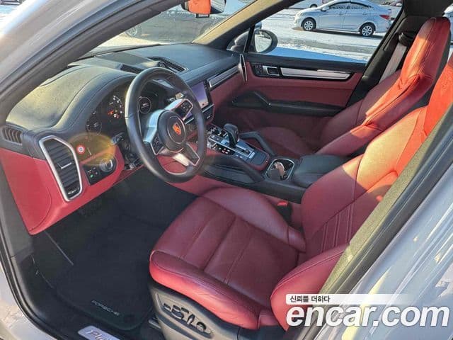 Porsche Cayenne (PO536) 3.0 Platinum Edition, 2023 20
