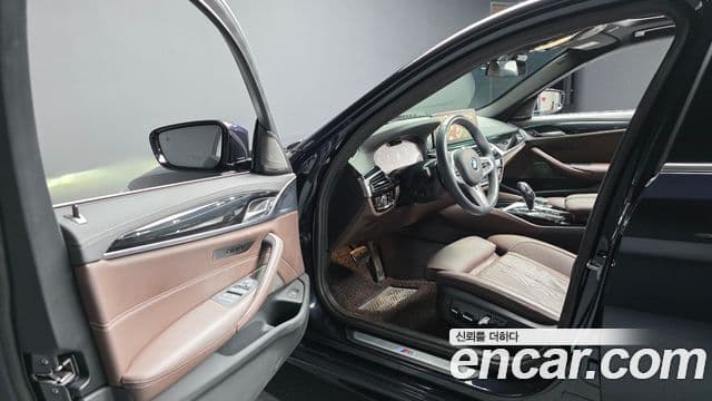 BMW 5시리즈 (G30) 530i M Sport, 2023 10