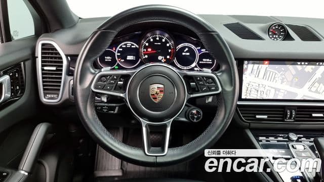 Porsche Cayenne (PO536) 3.0 купе, 2020 13