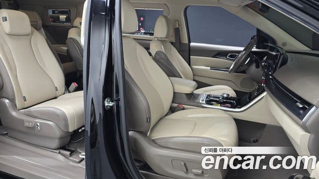 Kia Carnival 4세대 Signature, 2021 10