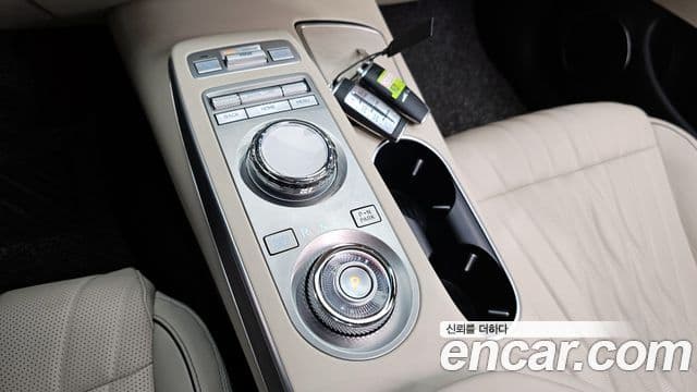 Genesis GV70, 2023 9