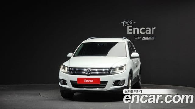Volkswagen New Tiguan 5N, 2015 3