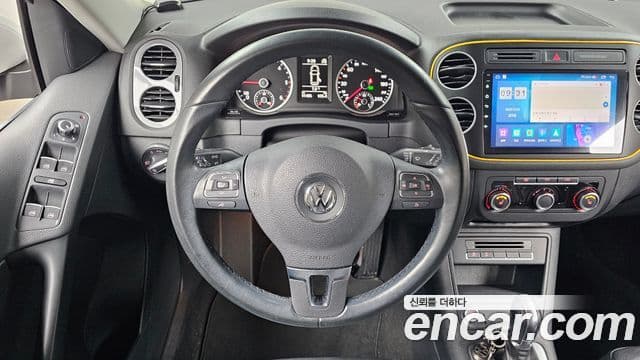 Volkswagen New Tiguan 5N, 2015 13
