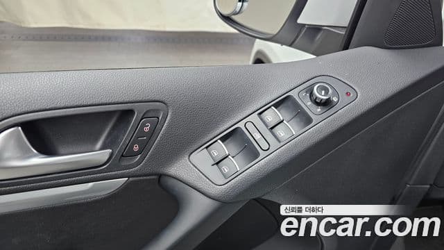 Volkswagen New Tiguan 5N, 2015 14