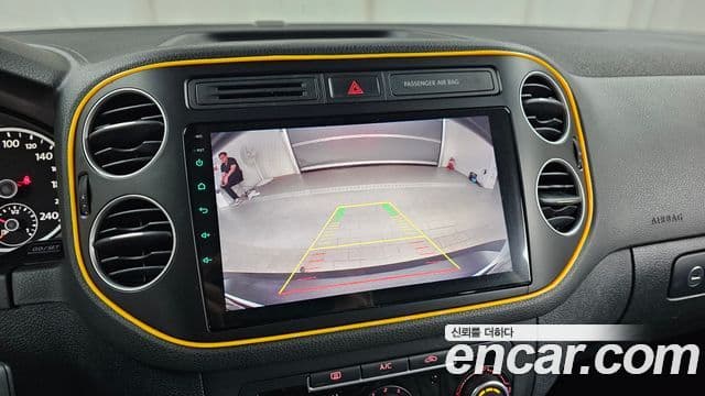 Volkswagen New Tiguan 5N, 2015 18