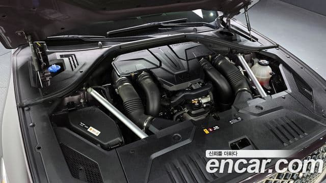 Genesis GV70, 2022 6