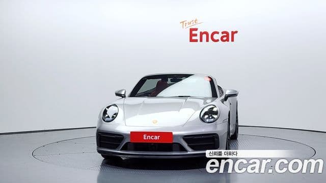 Porsche 911 (992) Carrera 4 GTS кабриолет, 2022 3