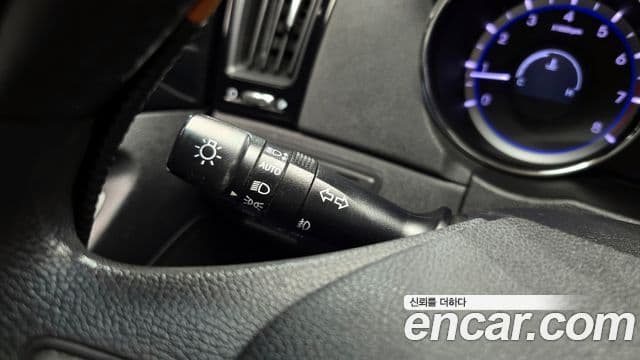 Hyundai YF Sonata LPI Premier(для людей с инвалидностью), 2010 19