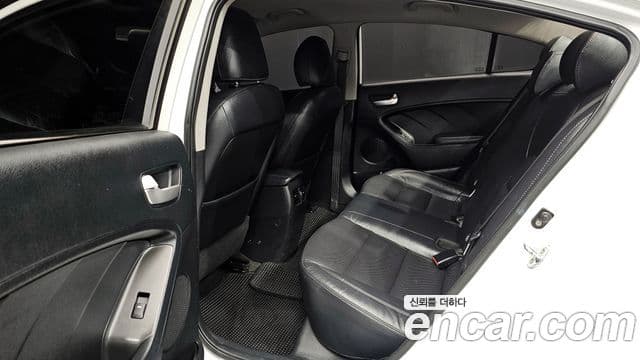 Kia K3 Trendy, 2015 12