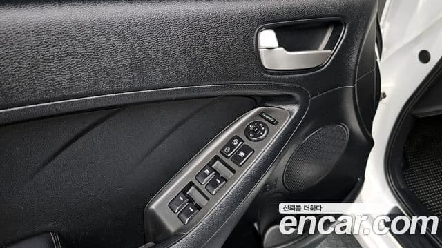 Kia K3 Trendy, 2015 16