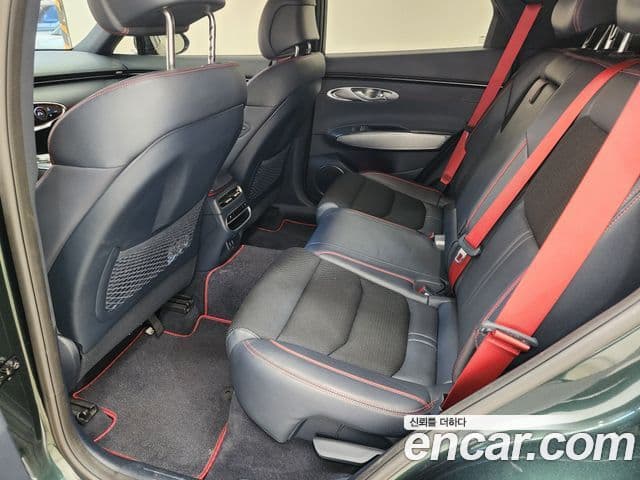 Genesis GV70, 2021 7