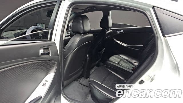 Hyundai Accent(новый кузов / новое поколение) Premier, 2012 12