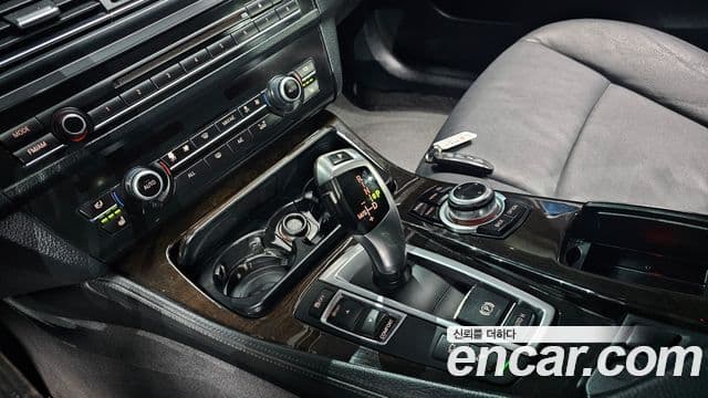 BMW 5시리즈 (F10), 2013 9