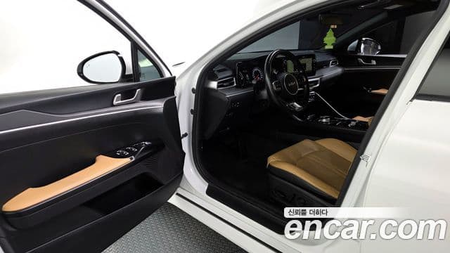 Kia K5 гибрид 3세대 Prestige, 2023 10