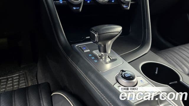 Genesis G70 Elite, 2019 9