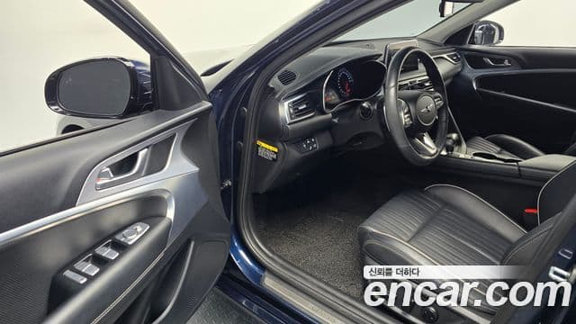 Genesis G70 Elite, 2019 11