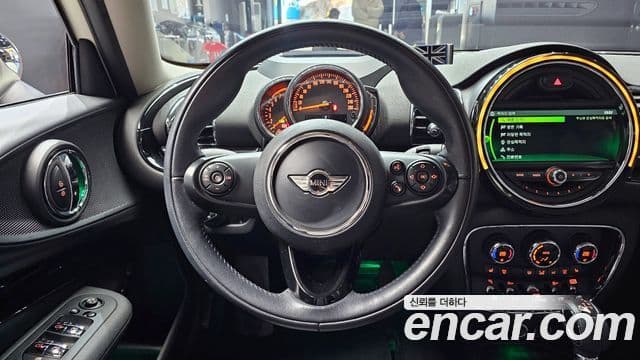 Mini Cooper 클럽맨 2세대, 2018 14
