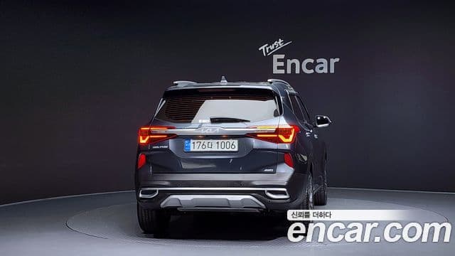 Kia Seltos Signature, 2023 4