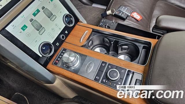 Land Rover Range Rover 4세대 4.4 SDV8 AB LWB дизель, 2018 9