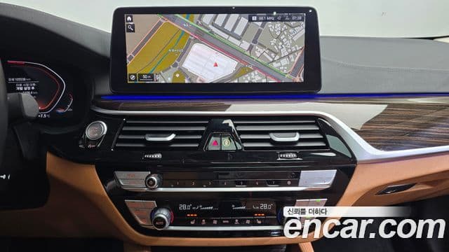 BMW 5시리즈 (G30) Luxury, 2023 14