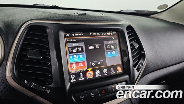 Jeep Cherokee(KL) 2.0 дизель Limited 4WD, 2015 18