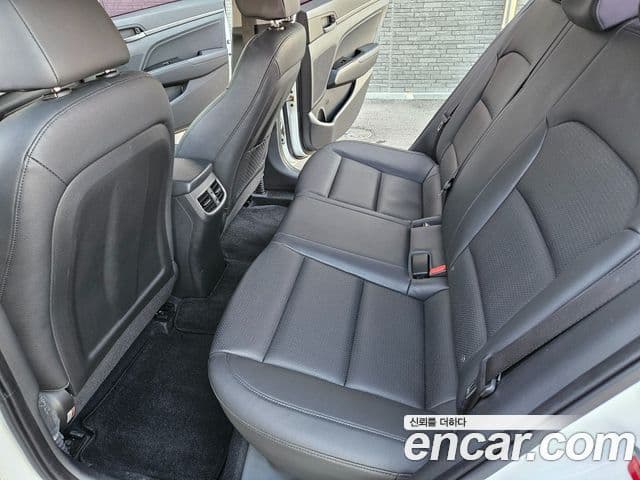 Hyundai Avante AD 1.6 GDI Smart, 2017 8