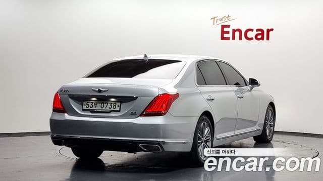 Genesis EQ900 Luxury, 2016 2