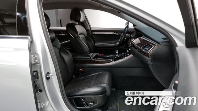 Genesis EQ900 Luxury, 2016 11