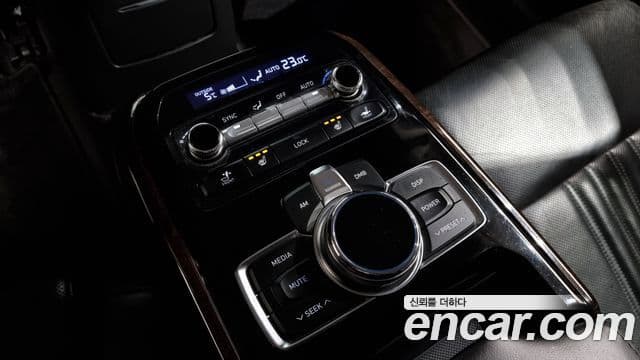 Genesis EQ900 Luxury, 2016 19